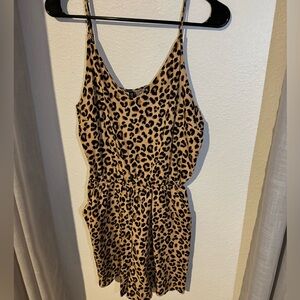 Leopard romper